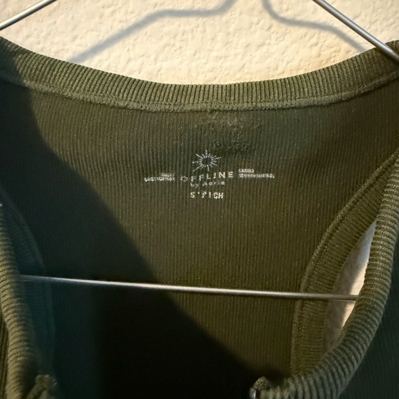 Offline By Aerie Olive Green Ribbed Fitted Zip Crop Tank Top Size Small - Picture 13 of 13